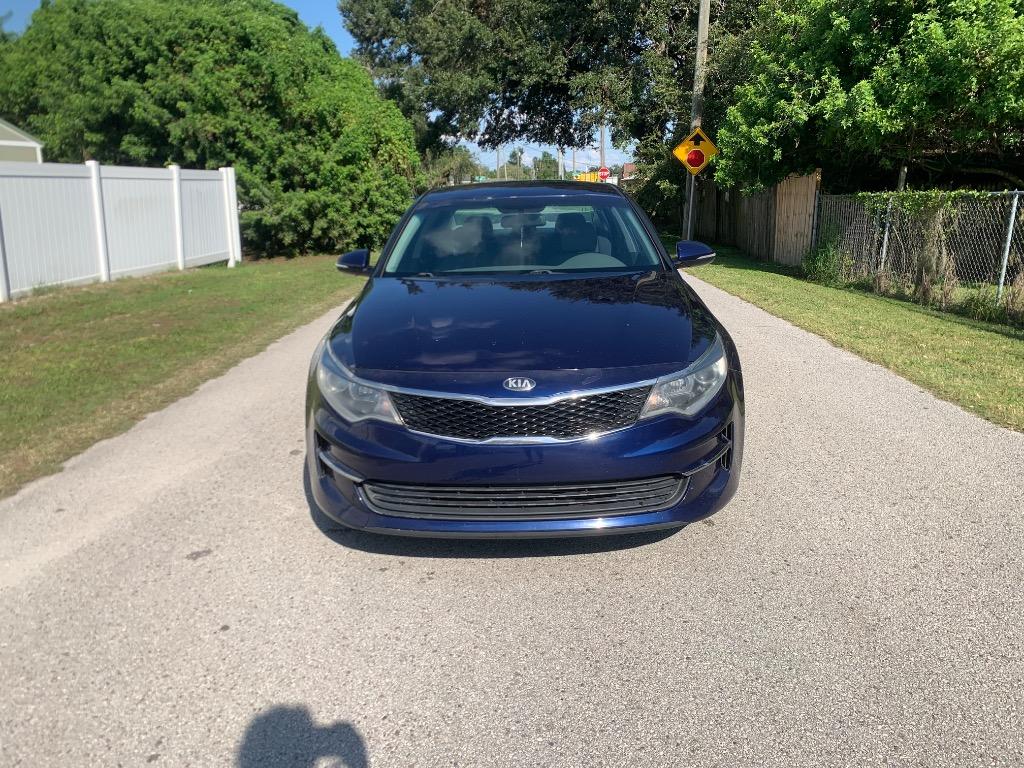 2018 Kia Optima EX's photo