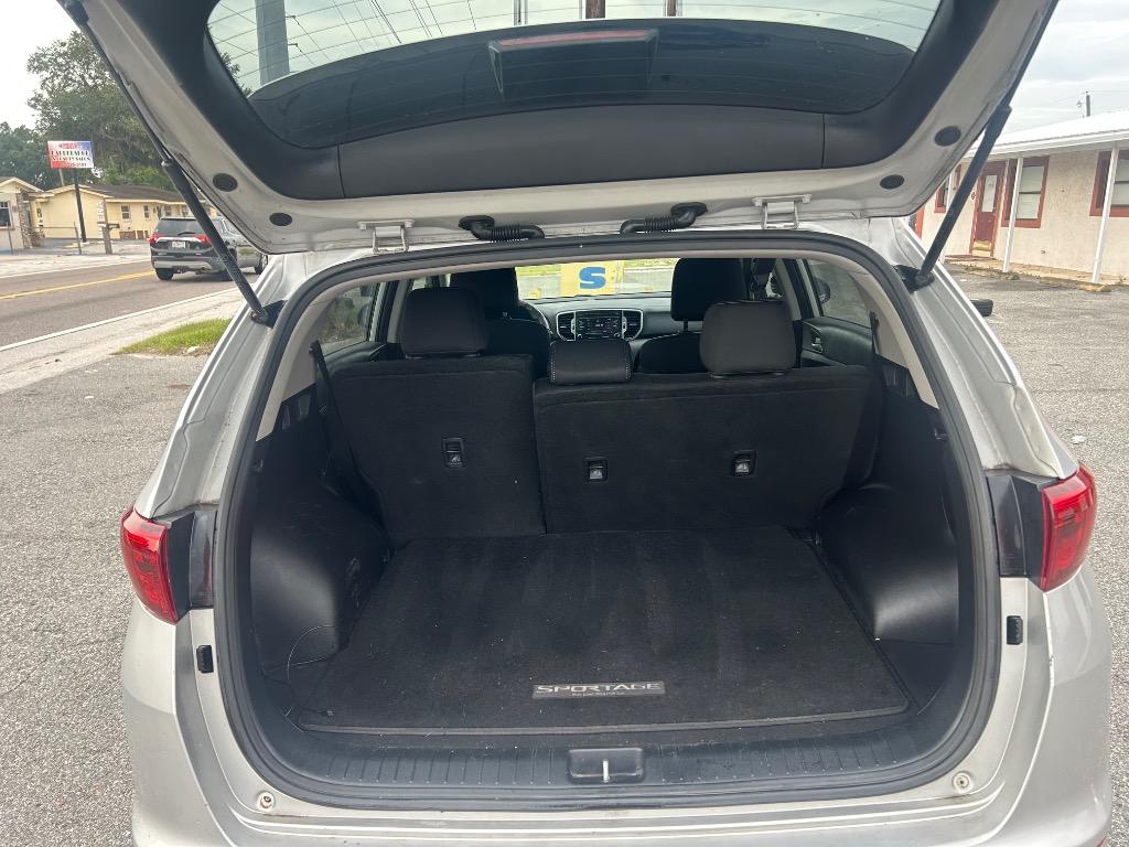 2019 Kia Sportage LX - Photo 11