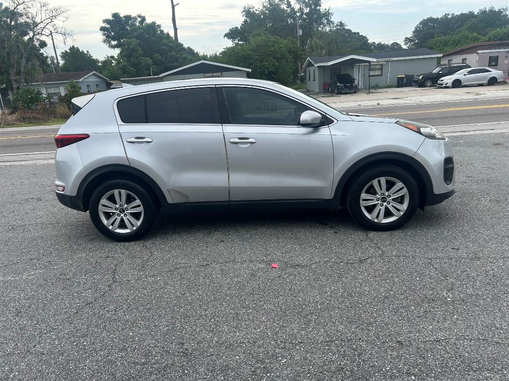 2019 Kia Sportage LX - Photo 6