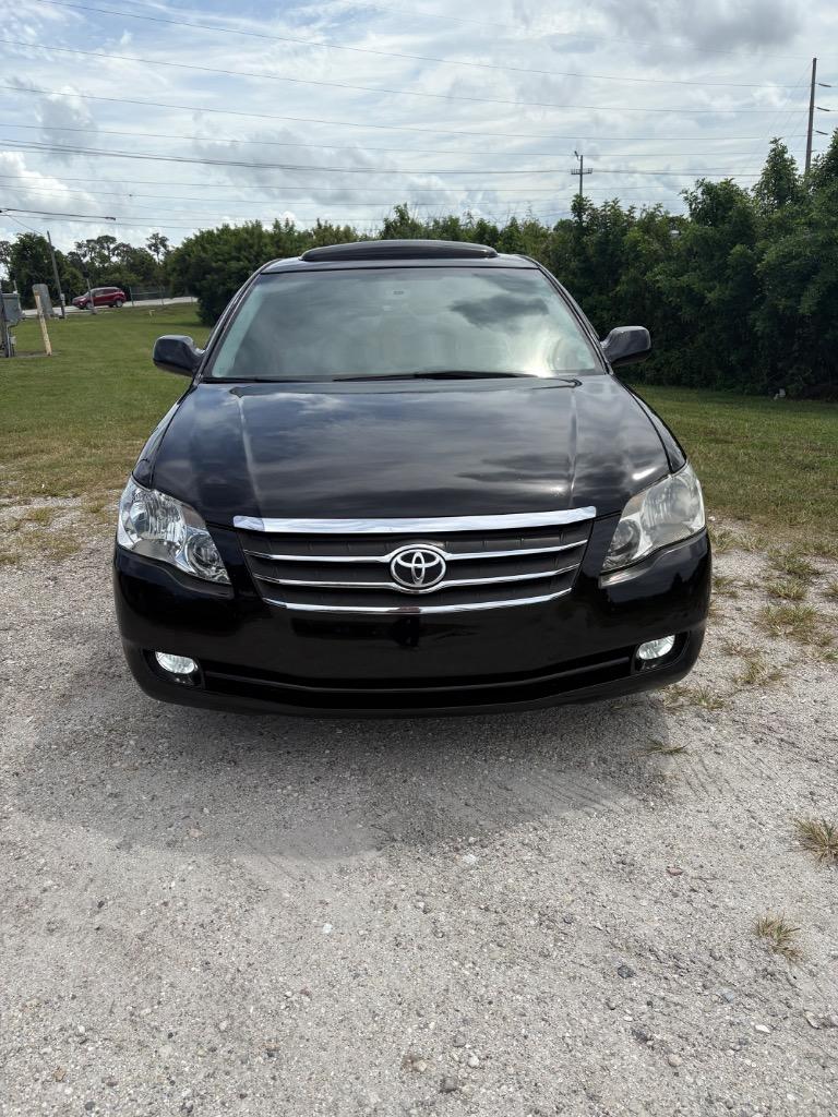 2005 Toyota Avalon Limited